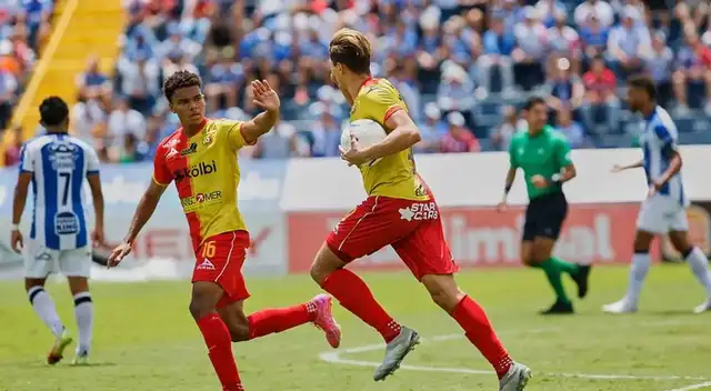 Herediano y Cartaginés igualaron 1-1 en Liga Promerica. Herediano y Cartaginés igualaron 1-1 en Liga Promerica.