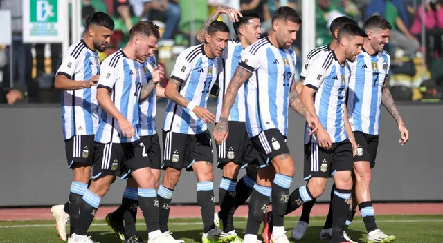 Fernández y Tagliafico anotaron para Argentina en La Paz.