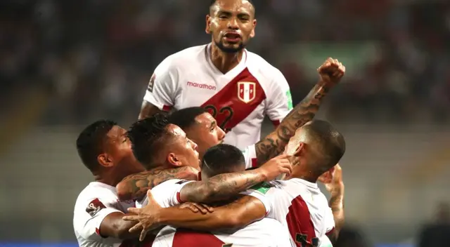 Pudo jugar por subcampeón del mundo y sería la carta gol de Perú ante Brasil. Pudo jugar por subcampeón del mundo y sería la carta gol de Perú ante Brasil.