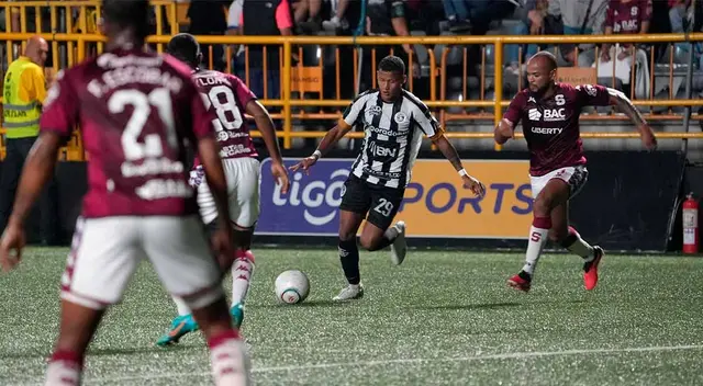 Saprissa se enfrenta a Sporting San José Saprissa se enfrenta a Sporting San José