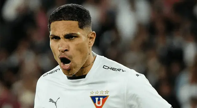 Presidente de LDU defiende a Paolo Guerrero de críticas.