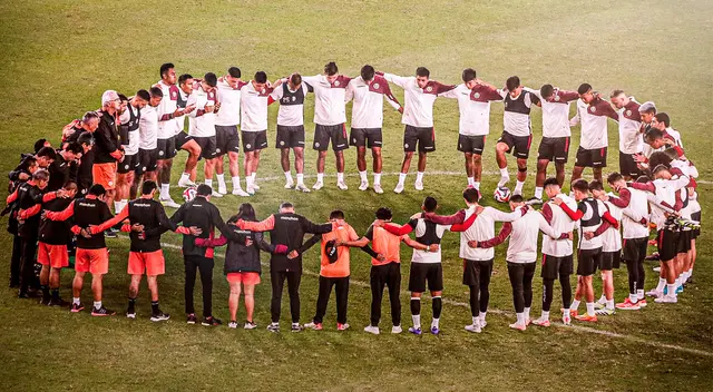 Universitario se motiva a poco del partido ante César Vallejo: "Nunca estarán solos" Universitario se motiva a poco del partido ante César Vallejo: "Nunca estarán solos"