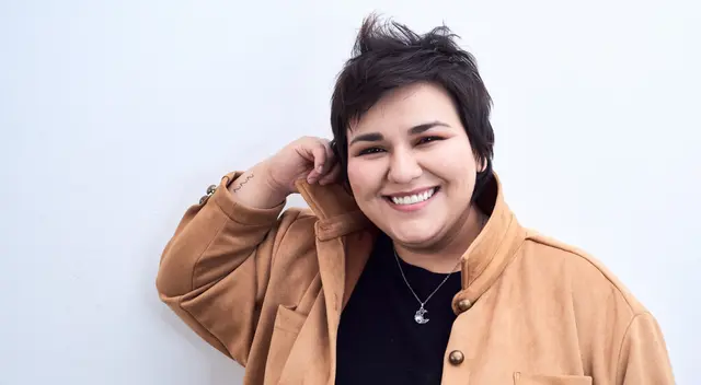 Marcela Navarro vuelve a la música con su nuevo sencillo 'Bésame otra vez'