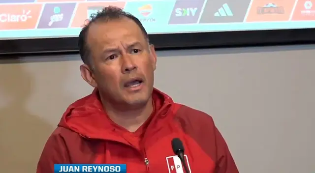 Periodista chileno encaró a Juan Reynoso en conferencia de prensa