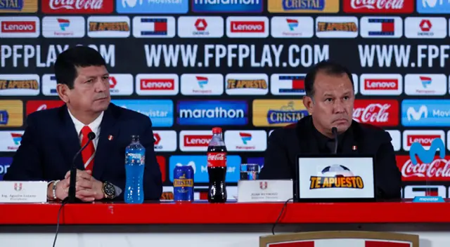 Agustín Lozano respaldó el trabajo de Juan Reynoso al frente de la selección peruana