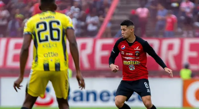 Caracas y Deportivo Táchira igualaron 0-0 por la fase final de la Liga FUTVE 2023 Caracas y Deportivo Táchira igualaron 0-0 por la fase final de la Liga FUTVE 2023