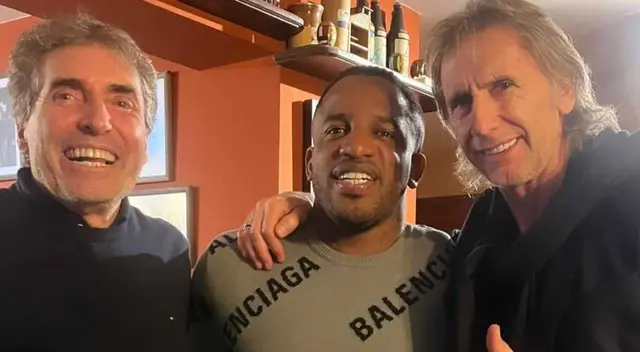 Farfán y Gareca se reencontraron.