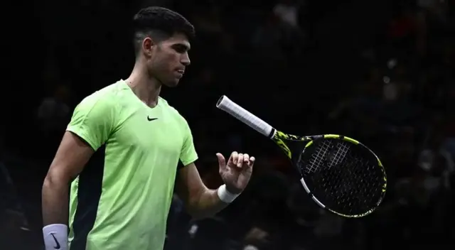 Alcaraz no pudo vencer al ruso Roman Safiullin en el Masters 1000 de París.