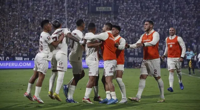 Universitario ya comienza a preparar lo que será la campaña de su centenario. Universitario ya comienza a preparar lo que será la campaña de su centenario.