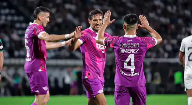 Libertad se impuso ante Olimpia con goles de Cardozo y Santa Cruz. Libertad se impuso ante Olimpia con goles de Cardozo y Santa Cruz.