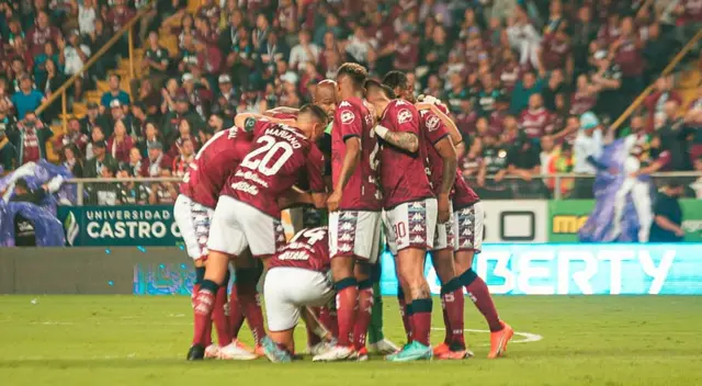Saprissa venció 2-1 a Santos Guápiles y es campeón de la Fase Regular de la Liga Pro.