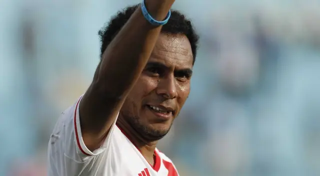 Carlos Lobatón se emocionó en su despedida.