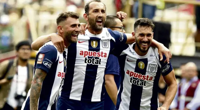 ¿Qué delanteros tiene actualmente Alianza Lima y a quiénes se les vence contrato?