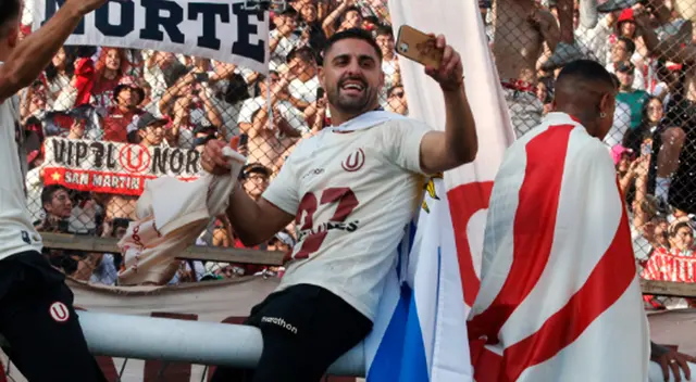 Luis Urruti se queda para el centenario: 'Tito' llegó a un acuerdo con Universitario Luis Urruti se queda para el centenario: 'Tito' llegó a un acuerdo con Universitario