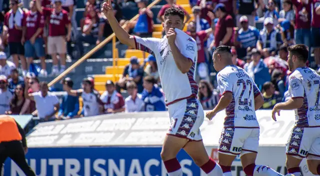Saprissa venció 2-0 de visita a Cartaginés por la primera semifinal de la Liga Promerica.