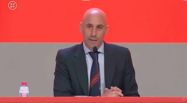 Luis Rubiales fue sentenciado por la FIFA