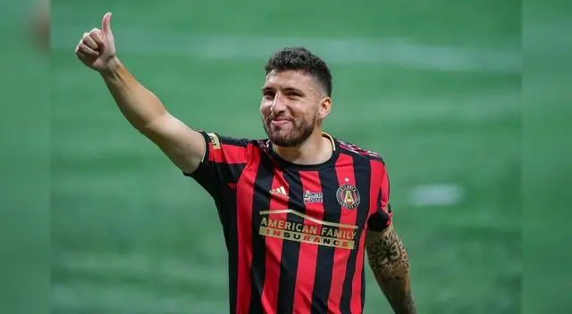 Eric Remedi se aleja de Alianza lima. Eric Remedi se aleja de Alianza lima.