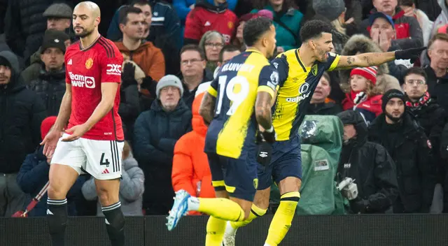 Manchester United y Bournemouth jugaron en el Old Trafford.
