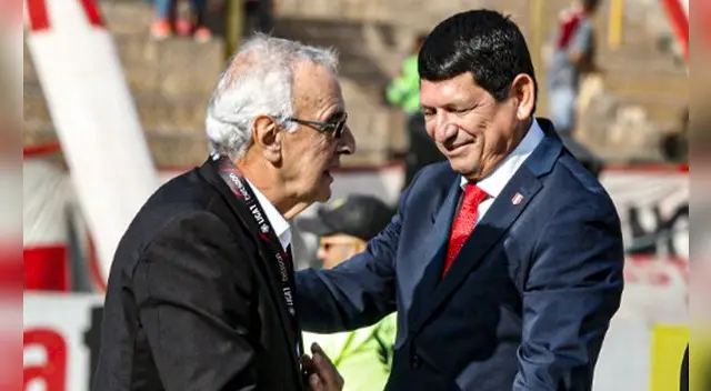 Jorge Fossati llega hoy a Lima y se reunirá con Agustín Lozano, Presidente de la FPF. Foto: La República Jorge Fossati llega hoy a Lima y se reunirá con Agustín Lozano, Presidente de la FPF. Foto: La República