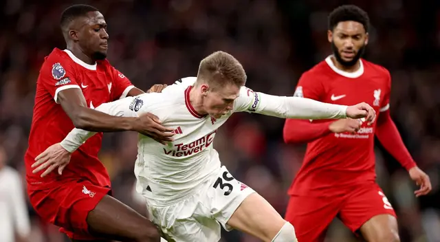 Liverpool y Manchester United igualaron sin goles en Anfield Liverpool y Manchester United igualaron sin goles en Anfield