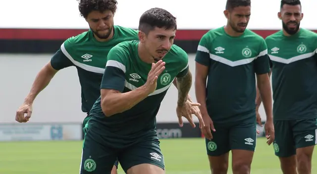 Gustavo Cazonatti no es anunciado en Sporting Cristal a causa de Chapecoense.