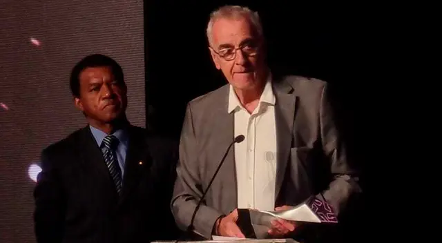 Jorge Fossati se llevó el premio al mejor DT de la Liga 1 2023.