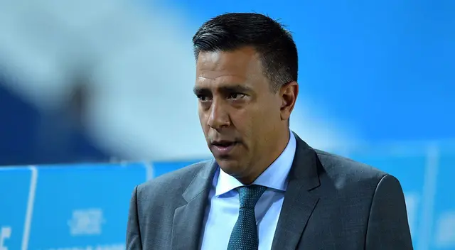 César Farías suena como principal opción para ser el DT de Universitario.
