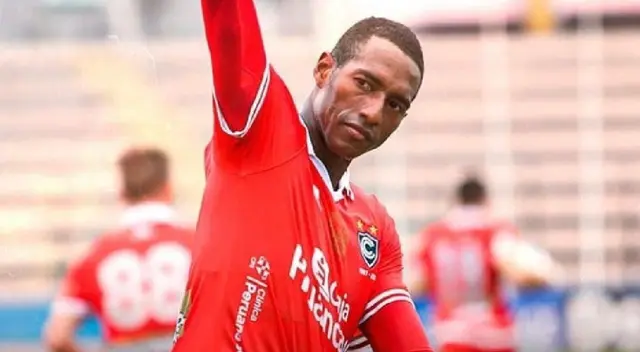 Abdiel Ayarza, Cienciano