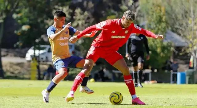 Piero Quispe jugó su primer partido con Pumas UNAM.