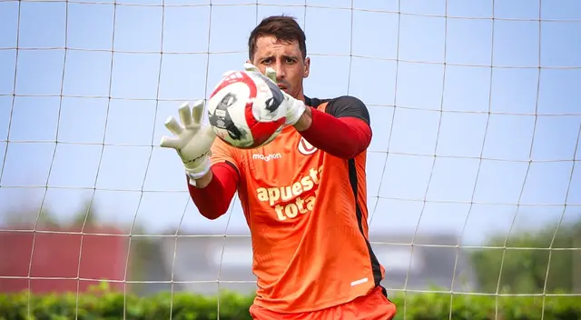Britos llegó a Universitario para competirle el puesto a Diego Romero.