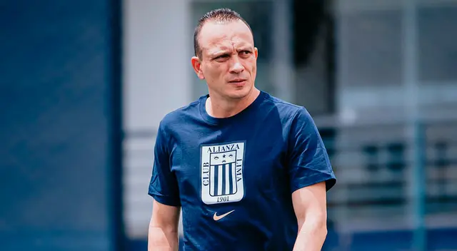 Alejandro Restrepo aún no define un once fijo para la temporada 2024 de Alianza Lima. Alejandro Restrepo aún no define un once fijo para la temporada 2024 de Alianza Lima.