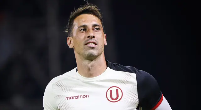 Britos debutó con Universitario en la Noche Poeta. Britos debutó con Universitario en la Noche Poeta.