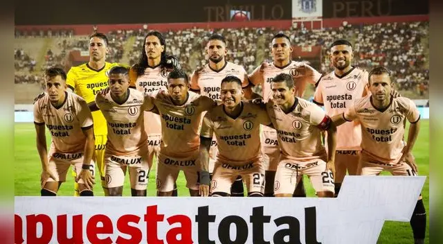 El cuadro merengue enfrentó a César Vallejo en la Noche Poeta 2024 en el estadio Mansiche. Foto: Universitario El cuadro merengue enfrentó a César Vallejo en la Noche Poeta 2024 en el estadio Mansiche. Foto: Universitario