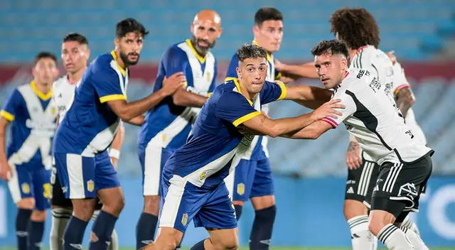 Colo Colo se impuso a Rosario Central en penales por la Serie Río de la Plata