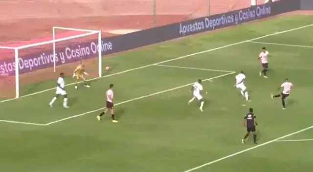Jesús Barco se hizo presente en la Tarde Rosada con un golazo.