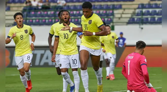 Bolivia y Ecuador se enfrentaron en el Estadio Nacional Brígido Iriarte. Foto: composición LR/Fabrizio Oviedo