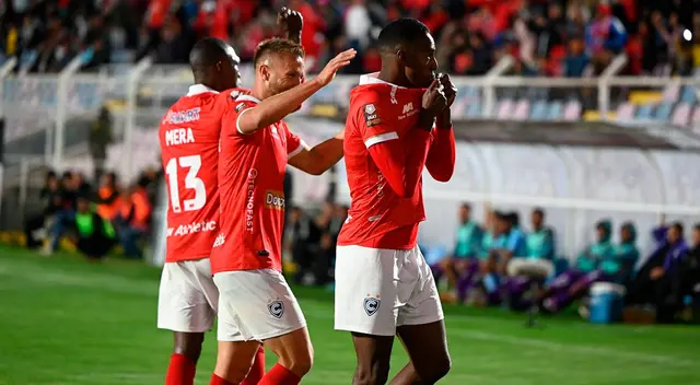 Cienciano venció 1-0 a Comerciantes Unidos
