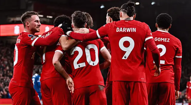 Liverpool y Chelsea juegan en Anfield Road.