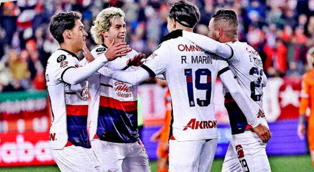 Chivas venció 3-1 a Forges por la Concachampions