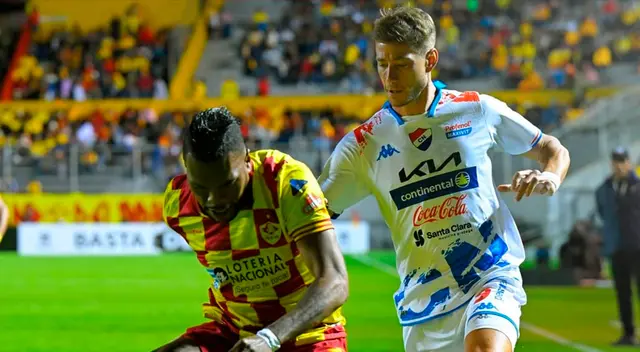 Aucas y Nacional chocaron en Ecuador. Aucas y Nacional chocaron en Ecuador.