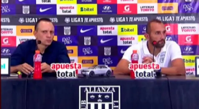 Futbolistas de Universitario interrumpieron la conferencia de Alianza Lima