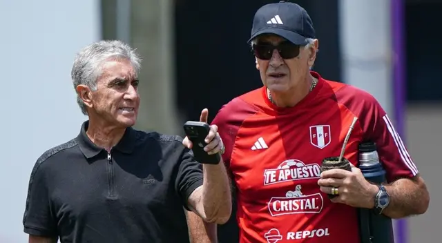 Jorge Fossati y Juan Carlos Oblitas trabajan en la próxima convocatoria de Perú para los amistosos de marzo.