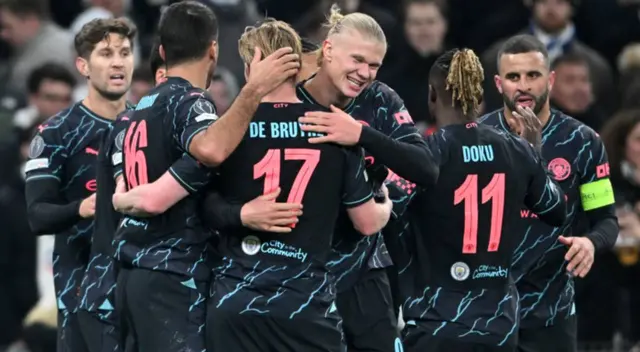 Manchester City venció 3-1 a Copenhague de visita por los octavos de la Champions League.