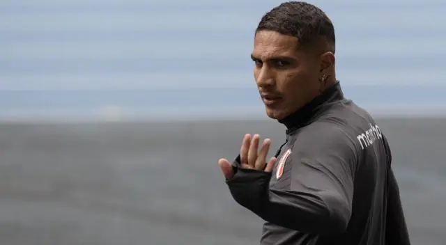 Paolo Guerrero, a sus 40 años, enfrenta un caso complicado tras firmar contrato con César Vallejo.