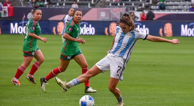México y Argentina disputaron un partido parejo por la Copa Oro Femenina.