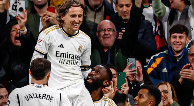 Luka Modric celebra su gol ante Sevilla.