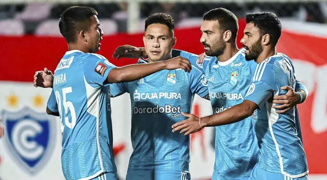 Martín Távara asoma como titular ante Always Ready en el Estadio Nacional. Martín Távara asoma como titular ante Always Ready en el Estadio Nacional.
