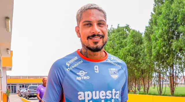 Paolo Guerrero listo para el debut oficial con César Vallejo. Paolo Guerrero listo para el debut oficial con César Vallejo.