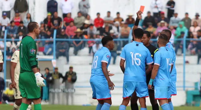 Diego Penny se perdió dos partidos en la Liga 1 por expulsiones. Foto: Liga 1