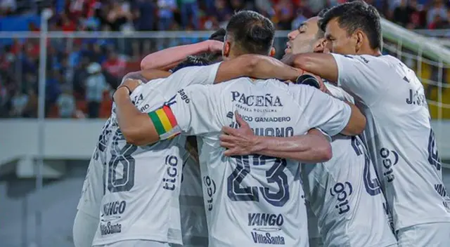 Bolívar ganó 2-1 a Wilstermann y es único líder de su grupo